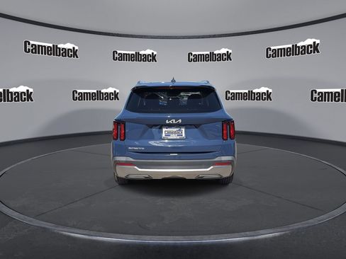 Used 2024 Kia Sorento S w/ Panoramic Sunroof Package FWD image 6