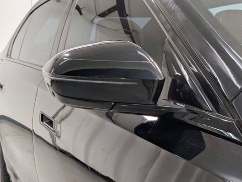 Used 2023 BMW 740i RWD image 30