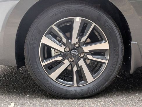 Certified 2025 Nissan Versa S w/ S Plus Package FWD image 26