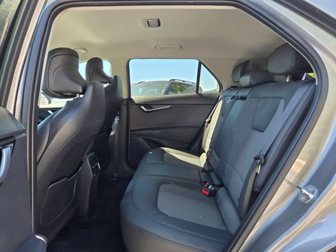 Used 2024 Kia Niro Wind w/ Wind Preserve Package FWD image 16