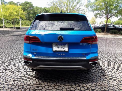 Used 2022 Volkswagen Taos SE image 6