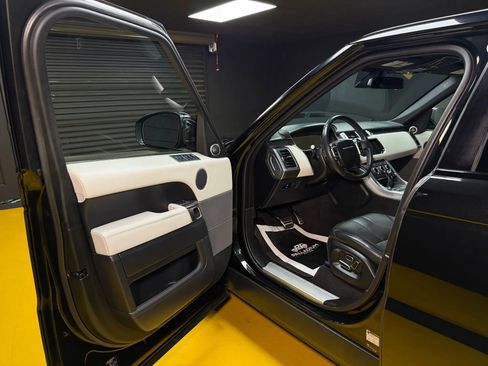 Used 2015 Land Rover Range Rover Sport Supercharged image 32