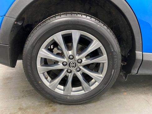 Used 2017 Toyota RAV4 Limited w/ Advanced Technology Package image 17