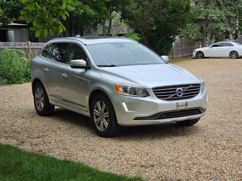 Used 2017 Volvo XC60 T5 Inscription w/ Preferred Option Package AWD/4WD image 3