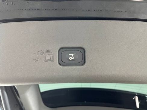 Used 2025 Lincoln Nautilus Black Label AWD/4WD image 38
