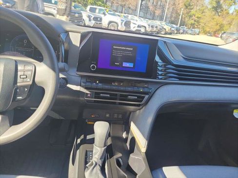 Certified 2025 Toyota Camry LE image 19