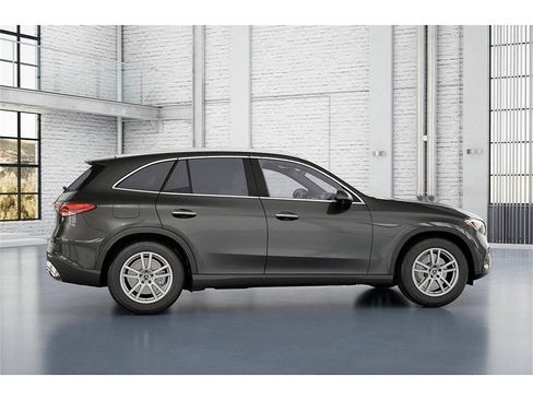 New 2026 Mercedes-Benz GLC 300 4MATIC image 17