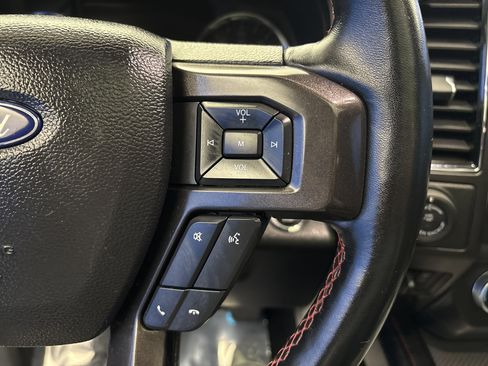 Used 2021 Ford Expedition Limited AWD/4WD image 17