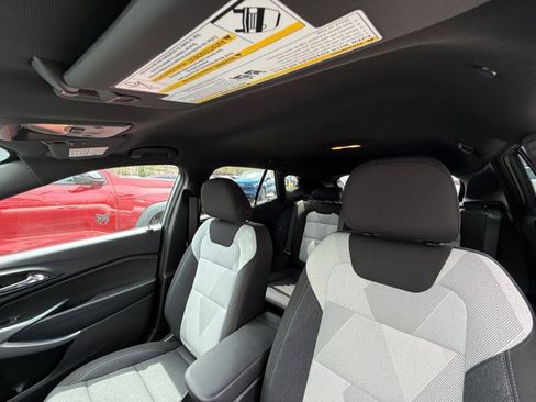 Certified 2024 Chevrolet Trax RS w/ Driver Confidence Package FWD image 31