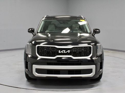 Used 2024 Kia Telluride EX w/ EX Captain's Chair Package FWD image 6