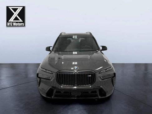 Used 2023 BMW X7 M60i image 10