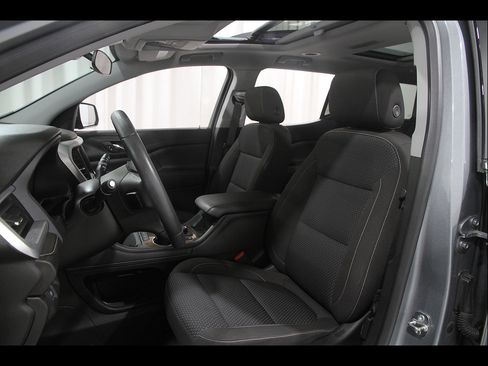 Used 2023 GMC Acadia SLE w/ Driver Convenience Package AWD/4WD image 5