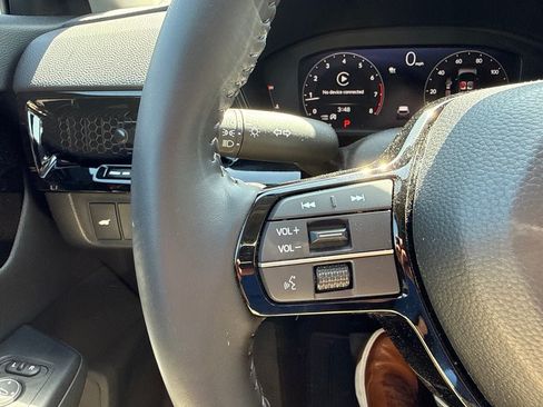 Used 2026 Honda CR-V EX-L image 6
