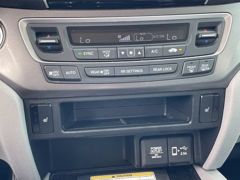 Used 2021 Honda Pilot Special Edition image 18
