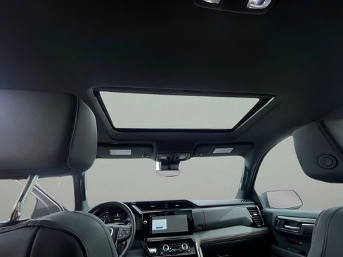 Used 2024 GMC Sierra 1500 AT4 w/ Technology Package image 37