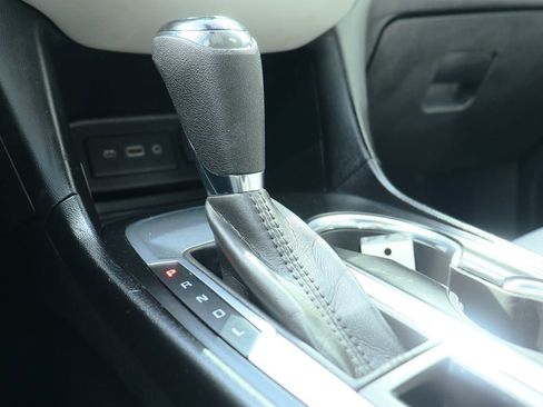 Used 2020 Chevrolet Equinox LS image 50