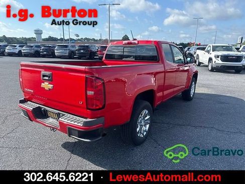 Used 2018 Chevrolet Colorado LT w/ LT Convenience Package RWD image 3