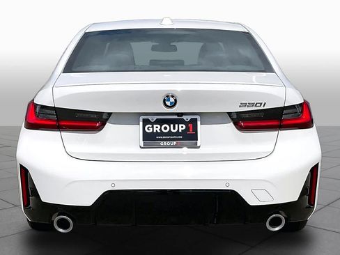 Used 2026 BMW 330i Sedan RWD image 5