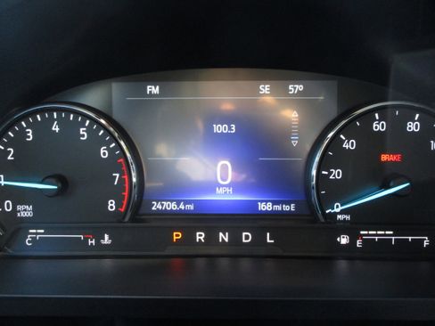 Used 2023 Ford Explorer XLT image 18