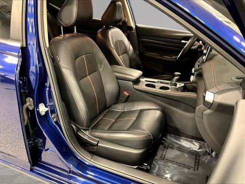 Used 2019 Nissan Altima 2.5 SR FWD image 28