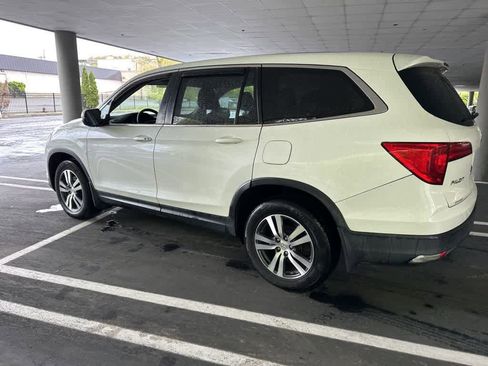 Used 2017 Honda Pilot EX image 21