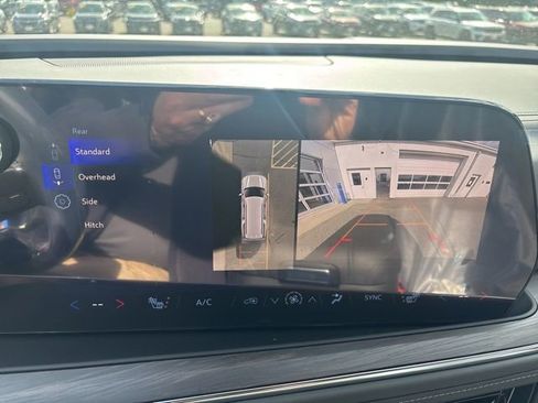 New 2026 Chevrolet Suburban LT AWD/4WD image 17
