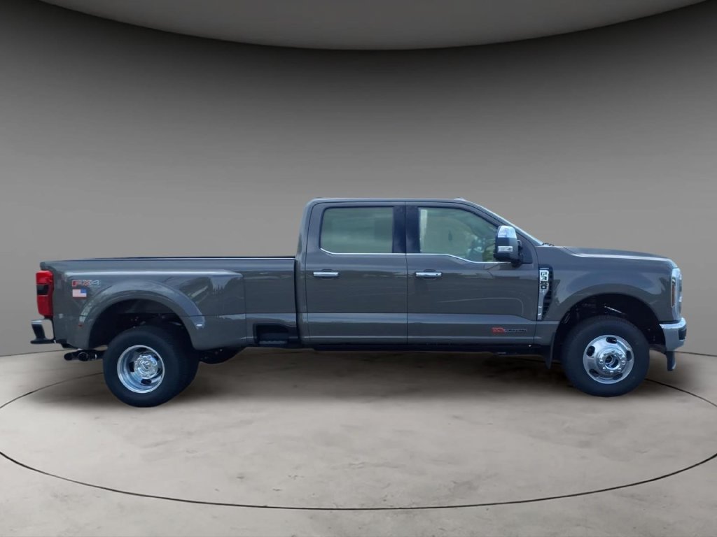 New 2027 Ford F350 Lariat w/ Lariat Ultimate Package AWD/4WD image 6