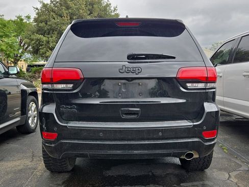 Used 2021 Jeep Grand Cherokee Laredo X AWD/4WD image 7