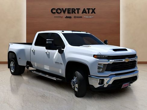 Used 2025 Chevrolet Silverado 3500 LT w/ Safety Package AWD/4WD image 7