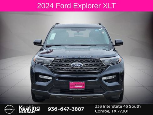 Used 2024 Ford Explorer XLT w/ Equipment Group 202A RWD image 2