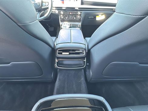 Used 2026 Genesis G80 2.5T AWD/4WD image 18