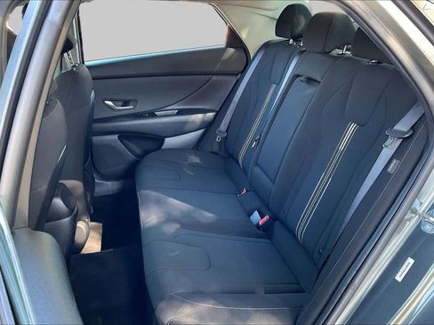 Certified 2025 Hyundai Elantra SEL FWD image 21