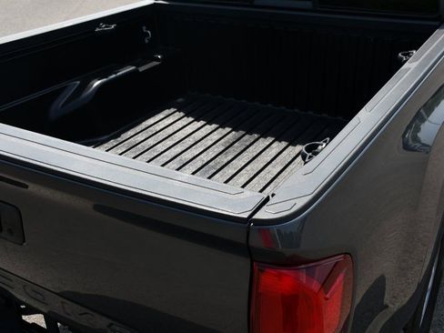 Used 2022 Toyota Tacoma SR image 7