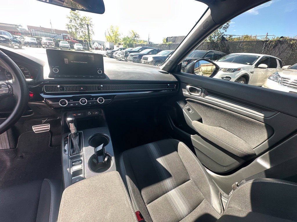 Used 2024 Honda Civic Sport image 26