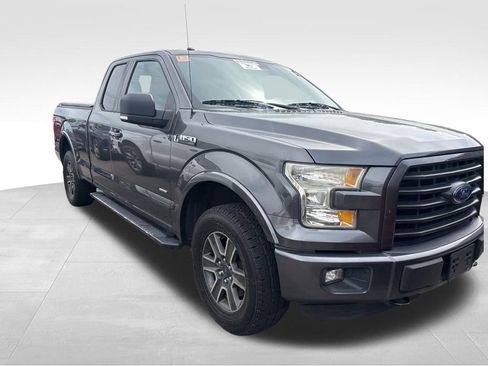Used 2016 Ford F150 XLT w/ Equipment Group 302A Luxury AWD/4WD image 7
