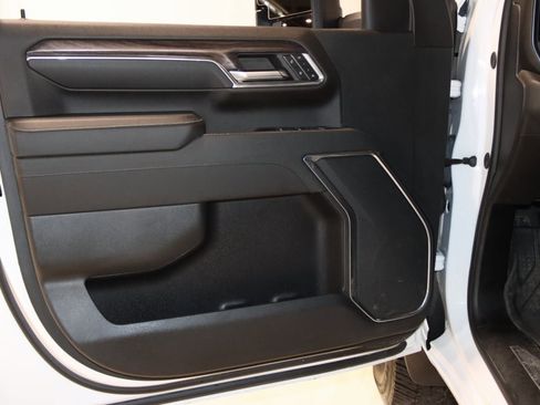 Used 2024 Chevrolet Silverado 2500 LTZ image 30