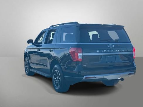 Used 2024 Ford Expedition XLT image 27