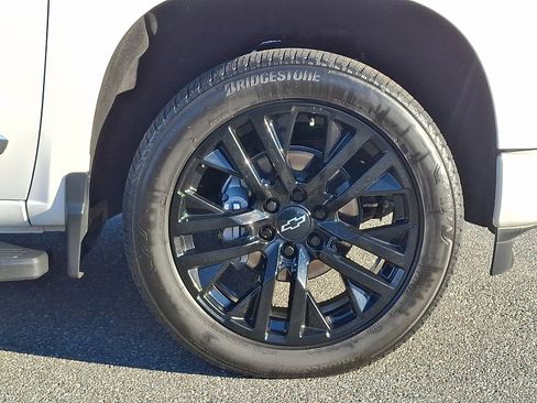 Used 2023 Chevrolet Silverado 1500 High Country w/ High Country Premium Package image 8