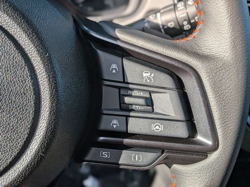 Used 2025 Subaru Crosstrek 2.5i Limited w/ Crosstrek Mirror Package image 23