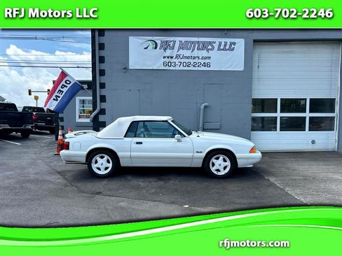 Used 1993 Ford Mustang LX image 1
