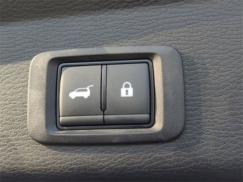 New 2025 Mitsubishi Outlander SEL image 13