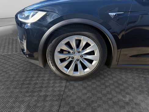 Used 2019 Tesla Model X 100D image 9