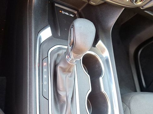 Used 2023 Chevrolet Traverse LT image 30