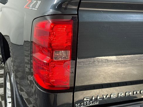 Used 2018 Chevrolet Silverado 1500 LT w/ All Star Edition image 35