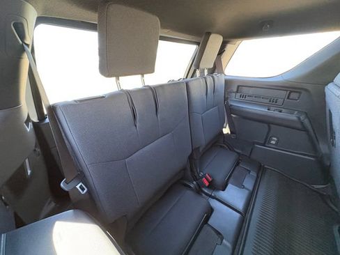New 2026 Toyota 4Runner SR5 AWD/4WD image 21