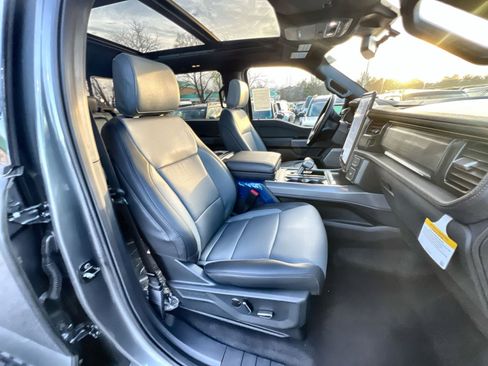 New 2025 Ford F150 Lightning Lariat image 28