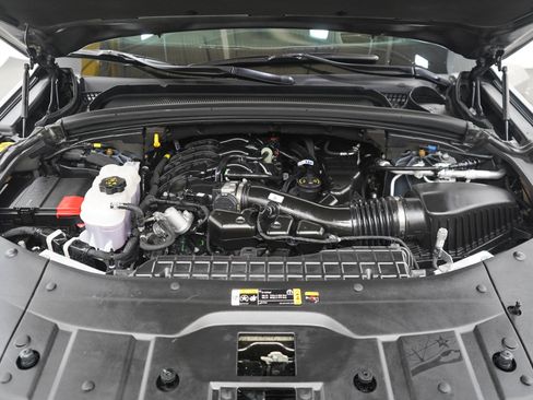 Used 2025 Jeep Grand Cherokee Summit AWD/4WD image 31
