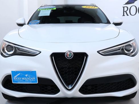Used 2021 Alfa Romeo Stelvio Ti image 2