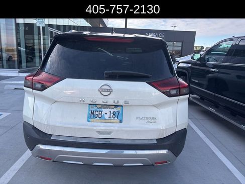 Used 2022 Nissan Rogue Platinum w/ Head-Up Display Package image 7
