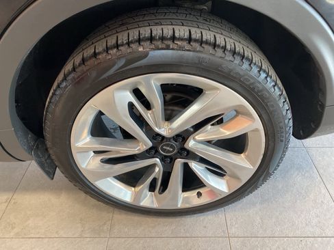 Used 2017 Lincoln MKX Black Label w/ Driver Assistance Package image 9